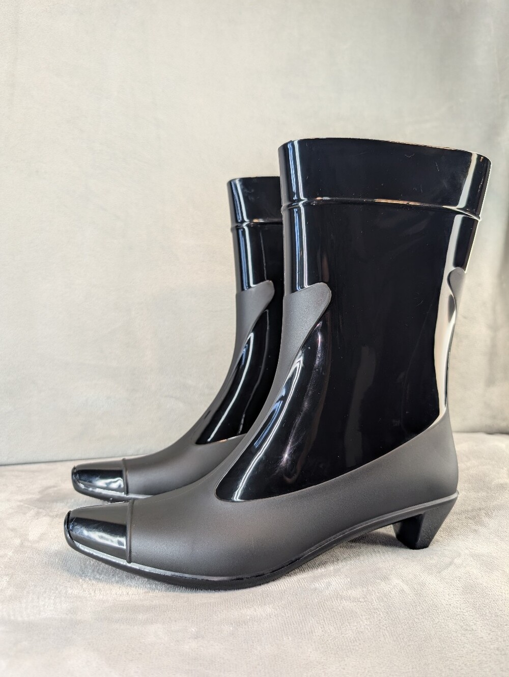 Jeffrey Campbell Drench Kitten Heeled Cap Toe Waterproof Rain Boots Black Size 7